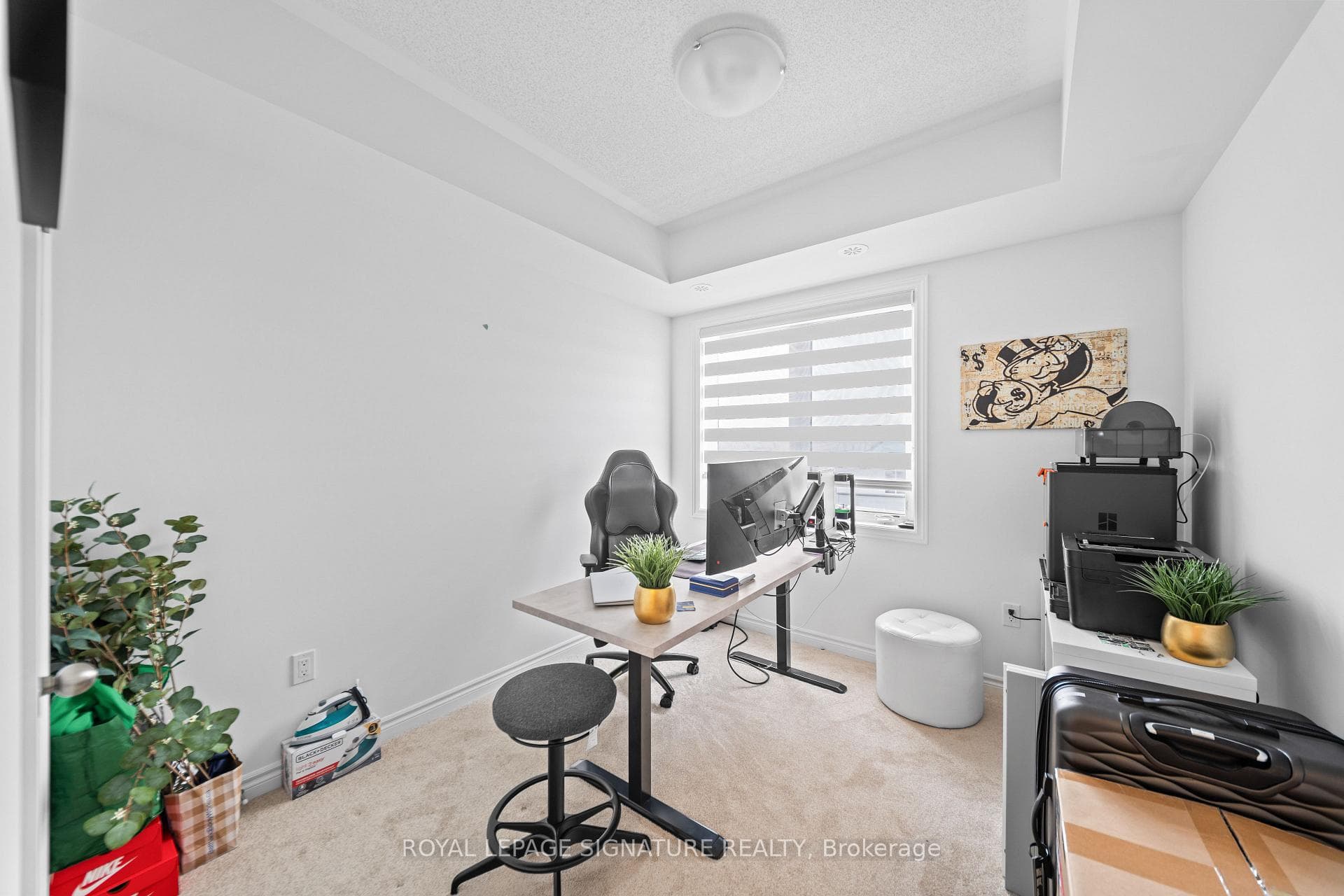 429 Dougall Avenue photo 28
