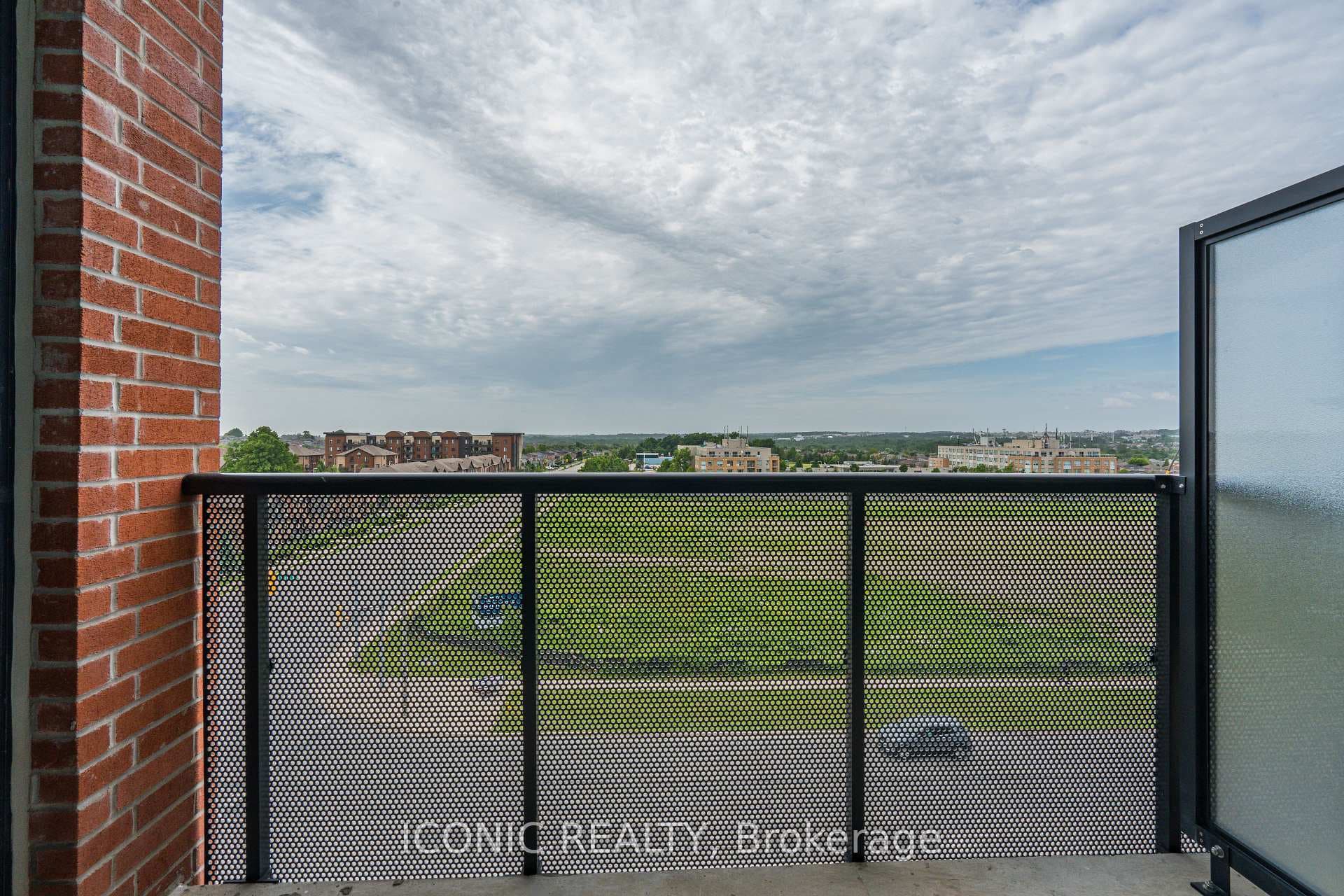 681 Yonge Street Unit 510 photo 30