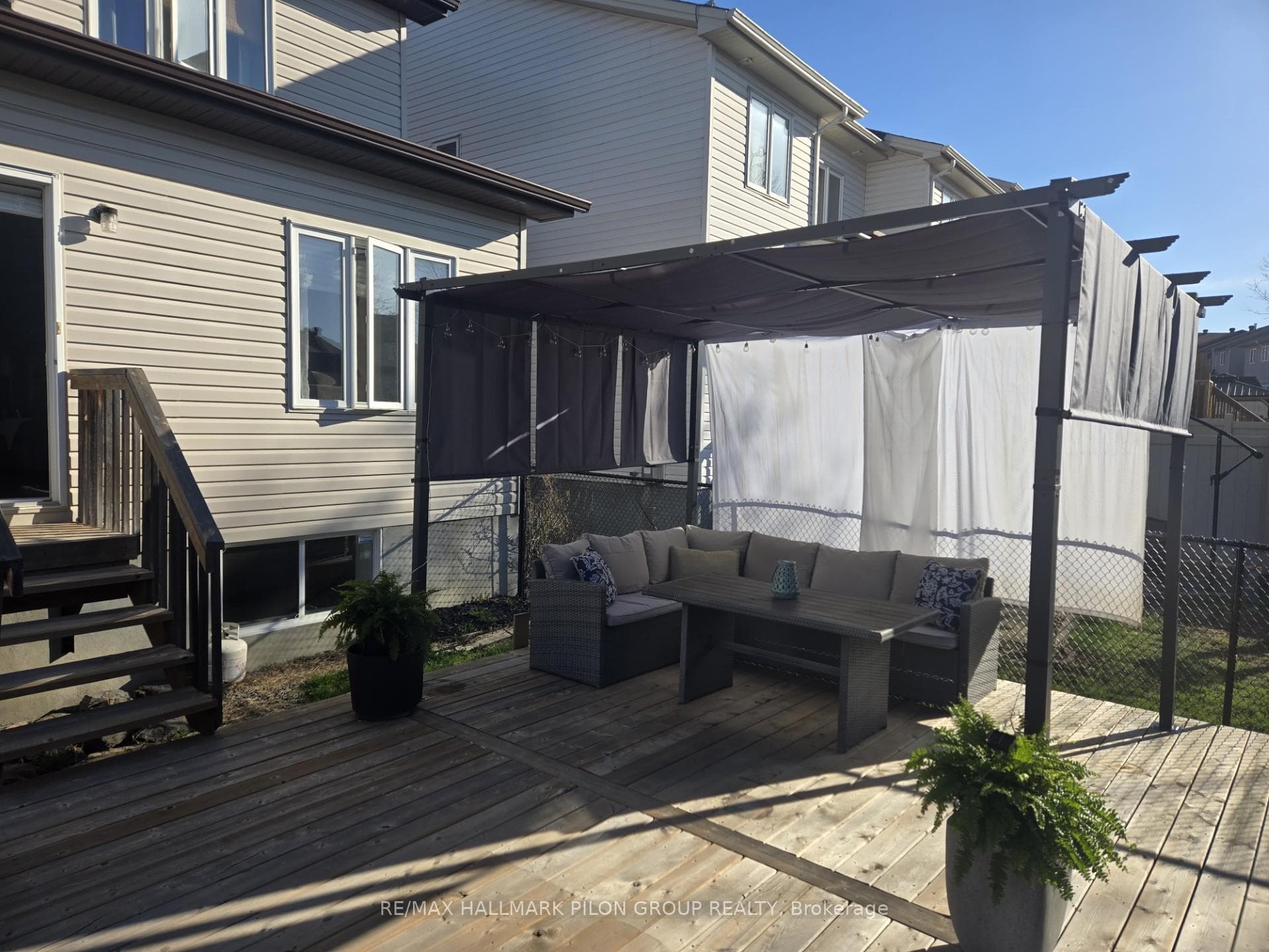 218 Rolling Meadow Crescent photo 19