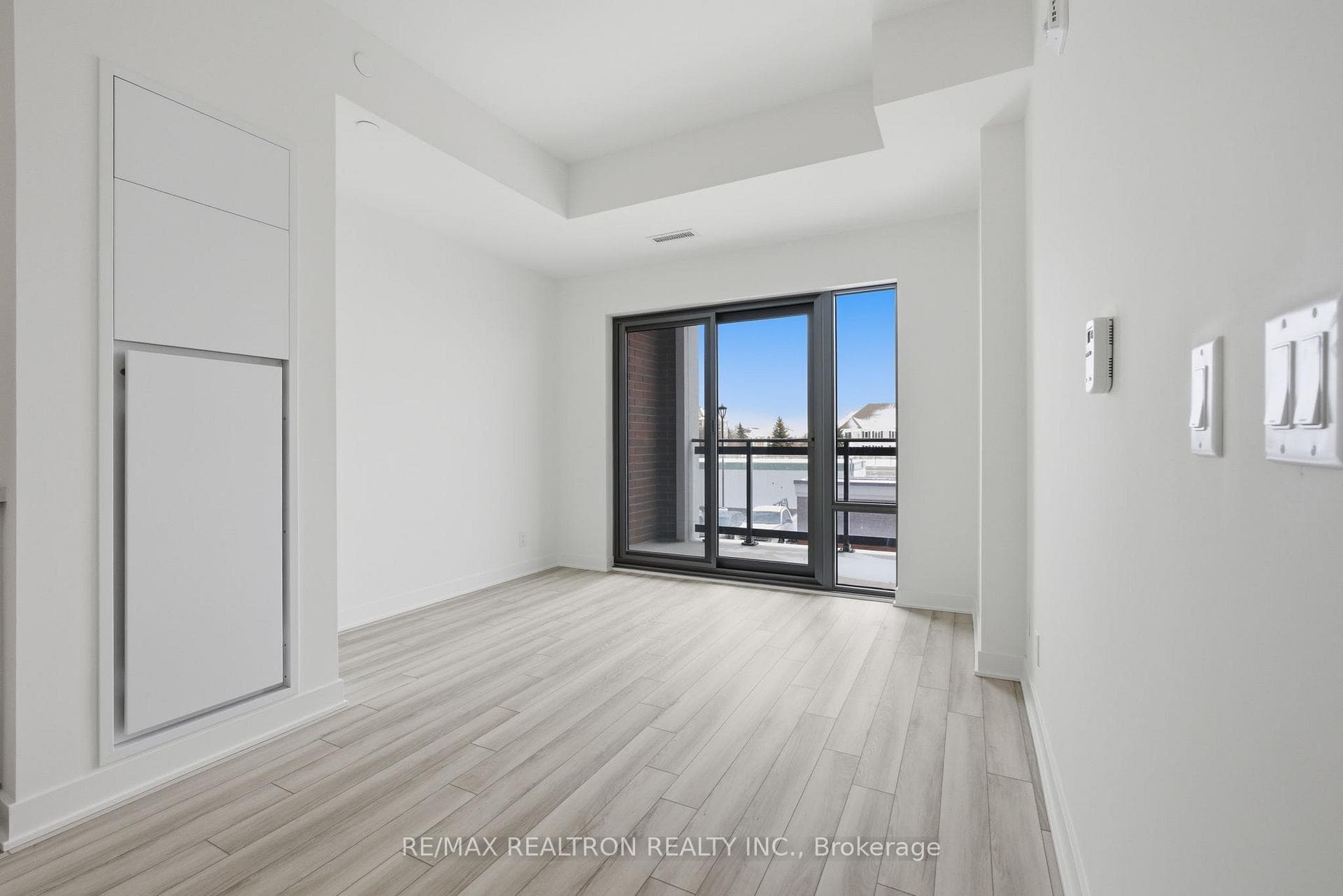 51 Clarington Boulevard Unit 203 photo 21
