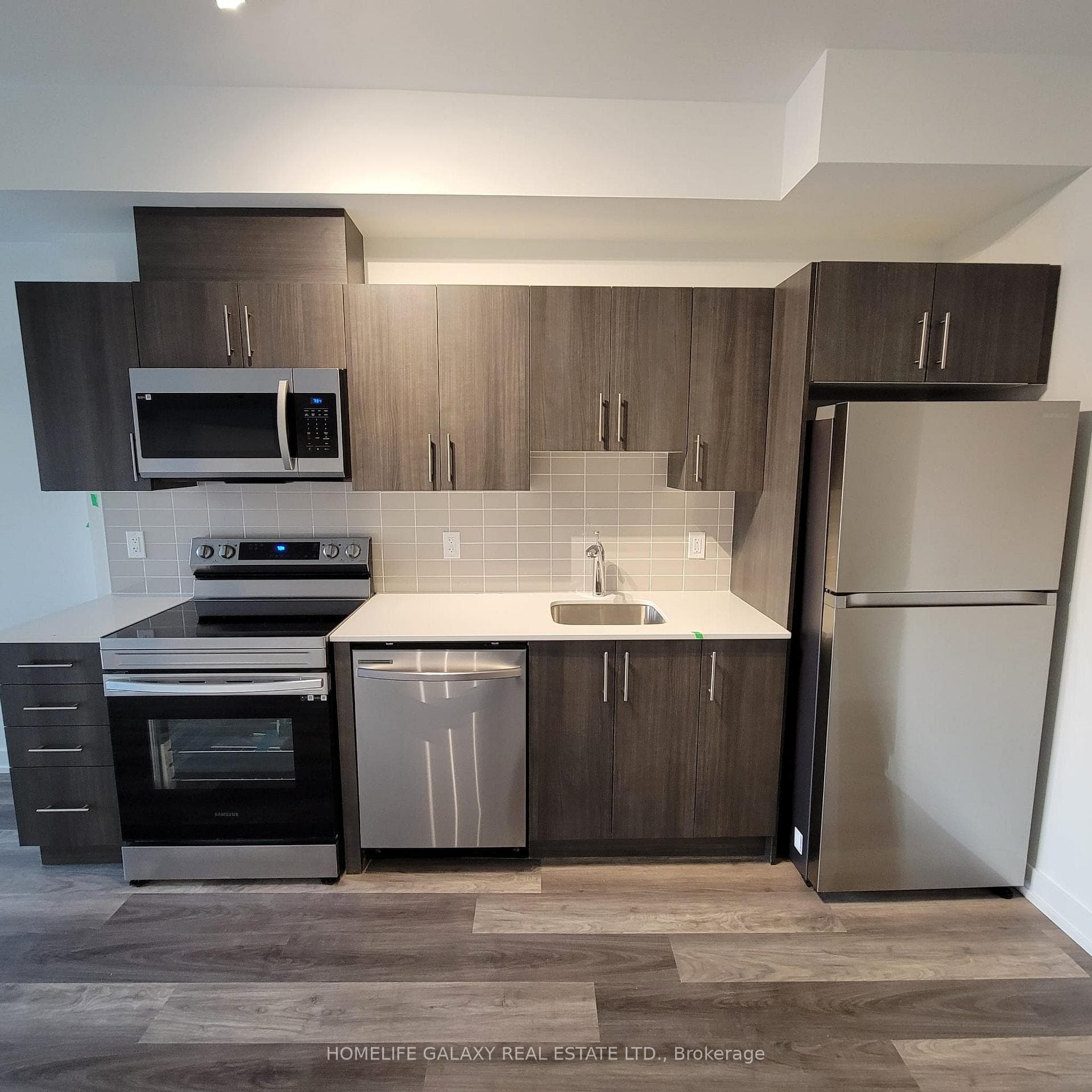 1480 Bayly Street Unit 302 photo 5