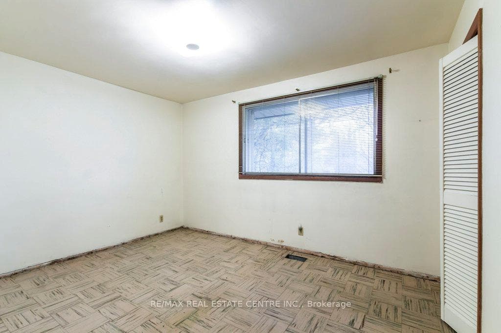 643 Hanlon Road photo 20