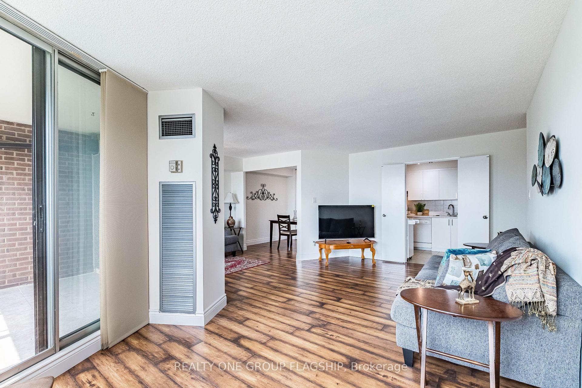 50 Elm Drive Unit 1209 photo 10