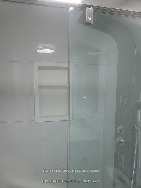 43 Herefordshire Crescent Unit UNIT 2 photo 15