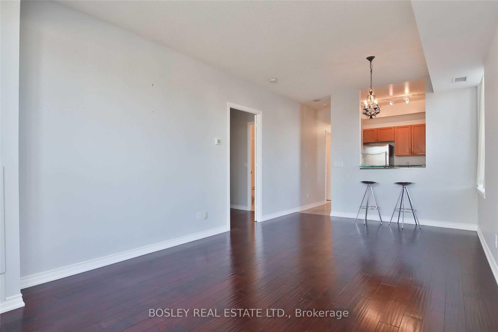 438 Richmond Street Unit 410 photo 10