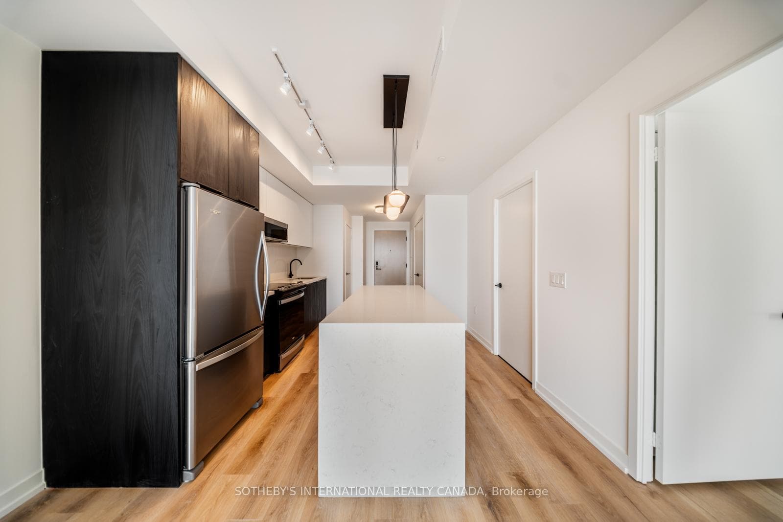 5 York Garden Way Unit 1701 photo 9
