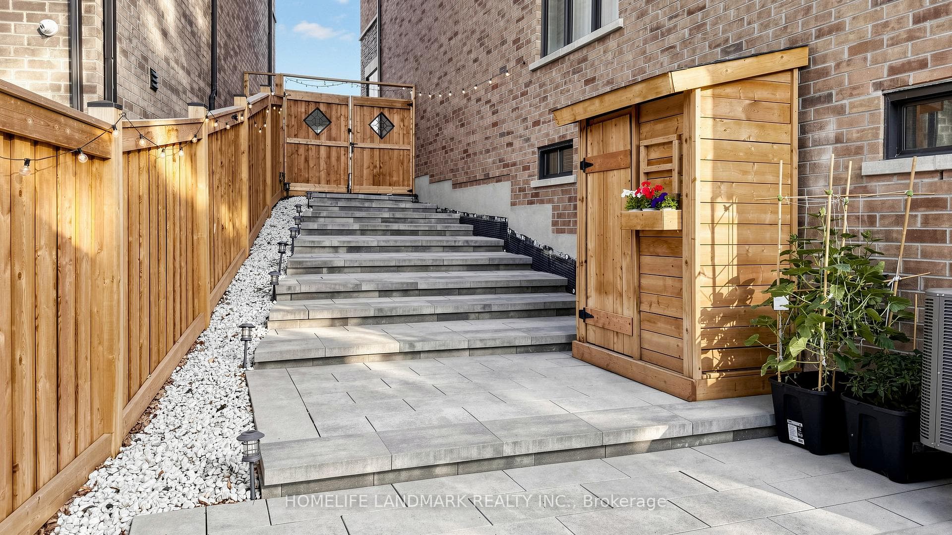 567 New England Court photo 40