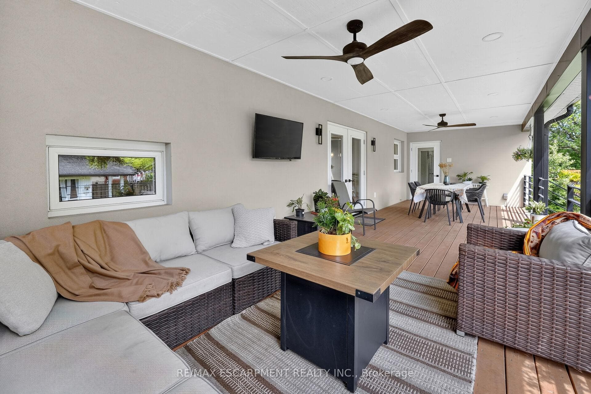 55 Glenview Drive photo 41