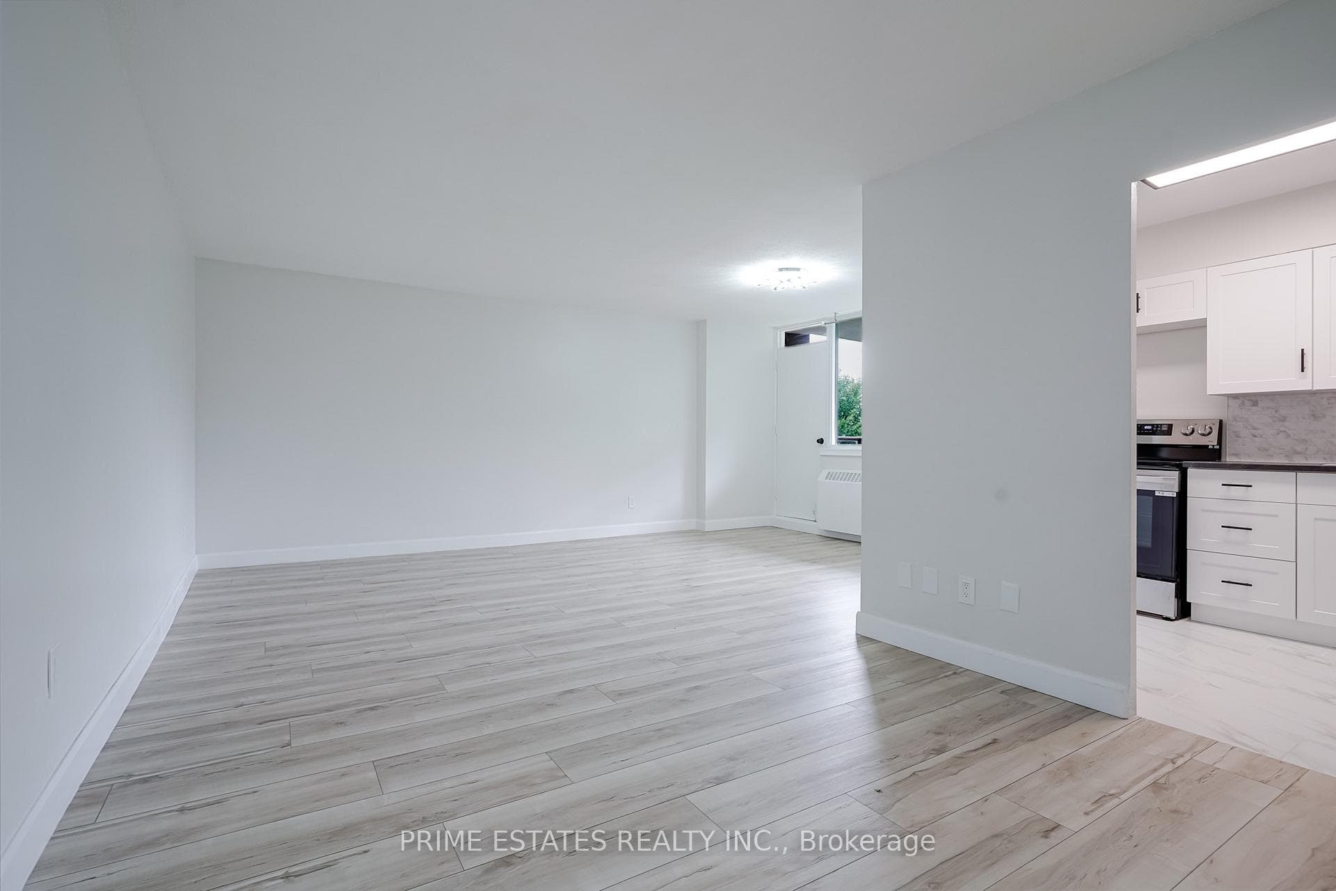 180 Markham Road Unit 317 photo 6