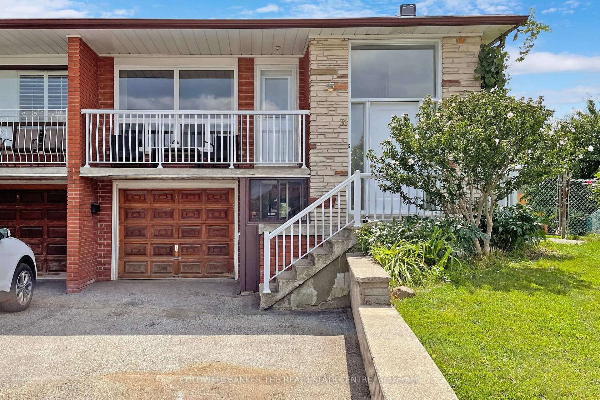 31 Blossom Crescent photo 1