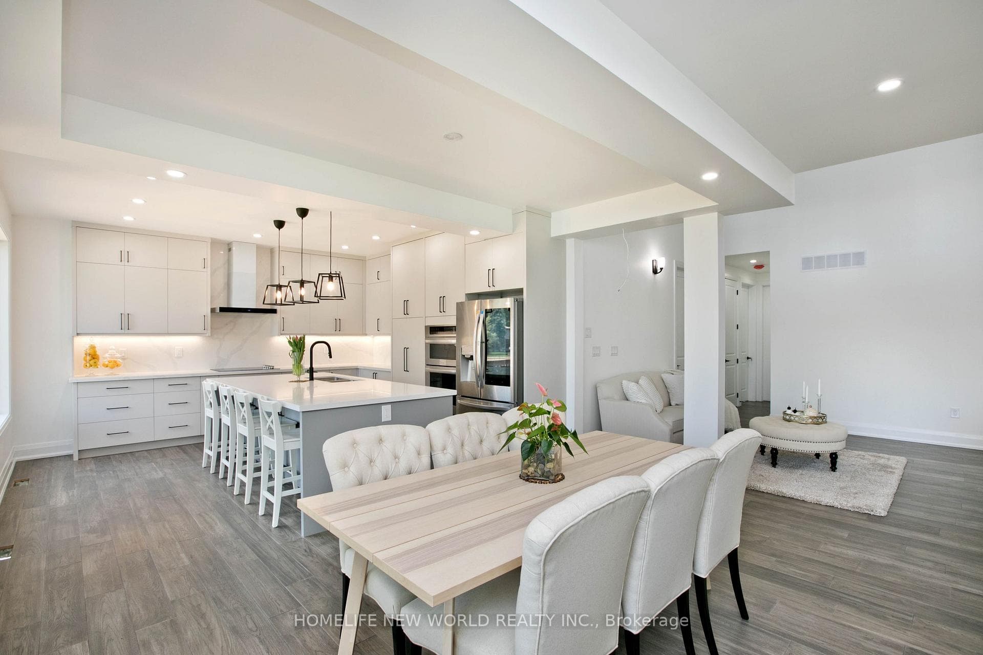 62 Simcoe Road photo 3