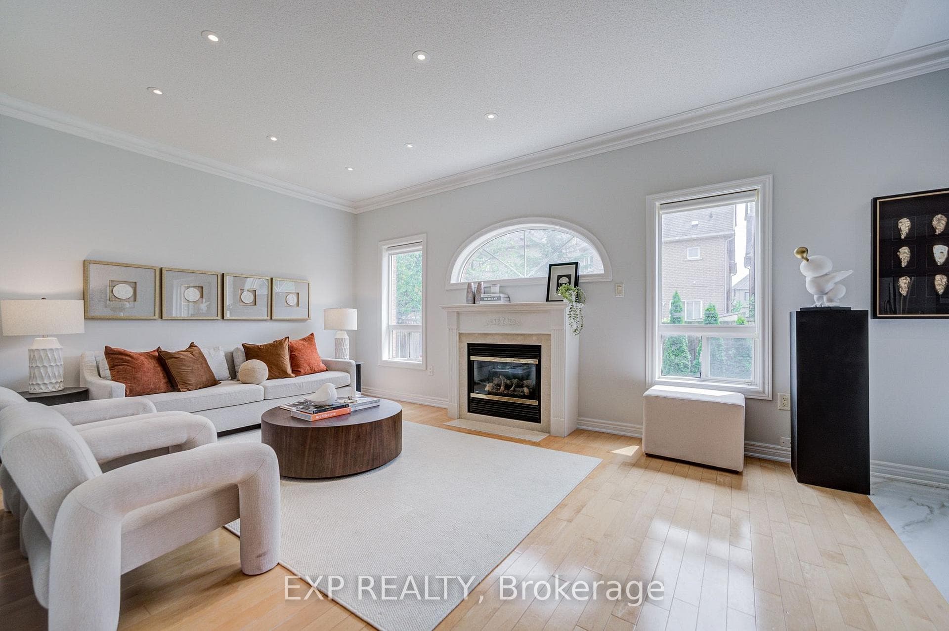 71 Futura Avenue photo 13