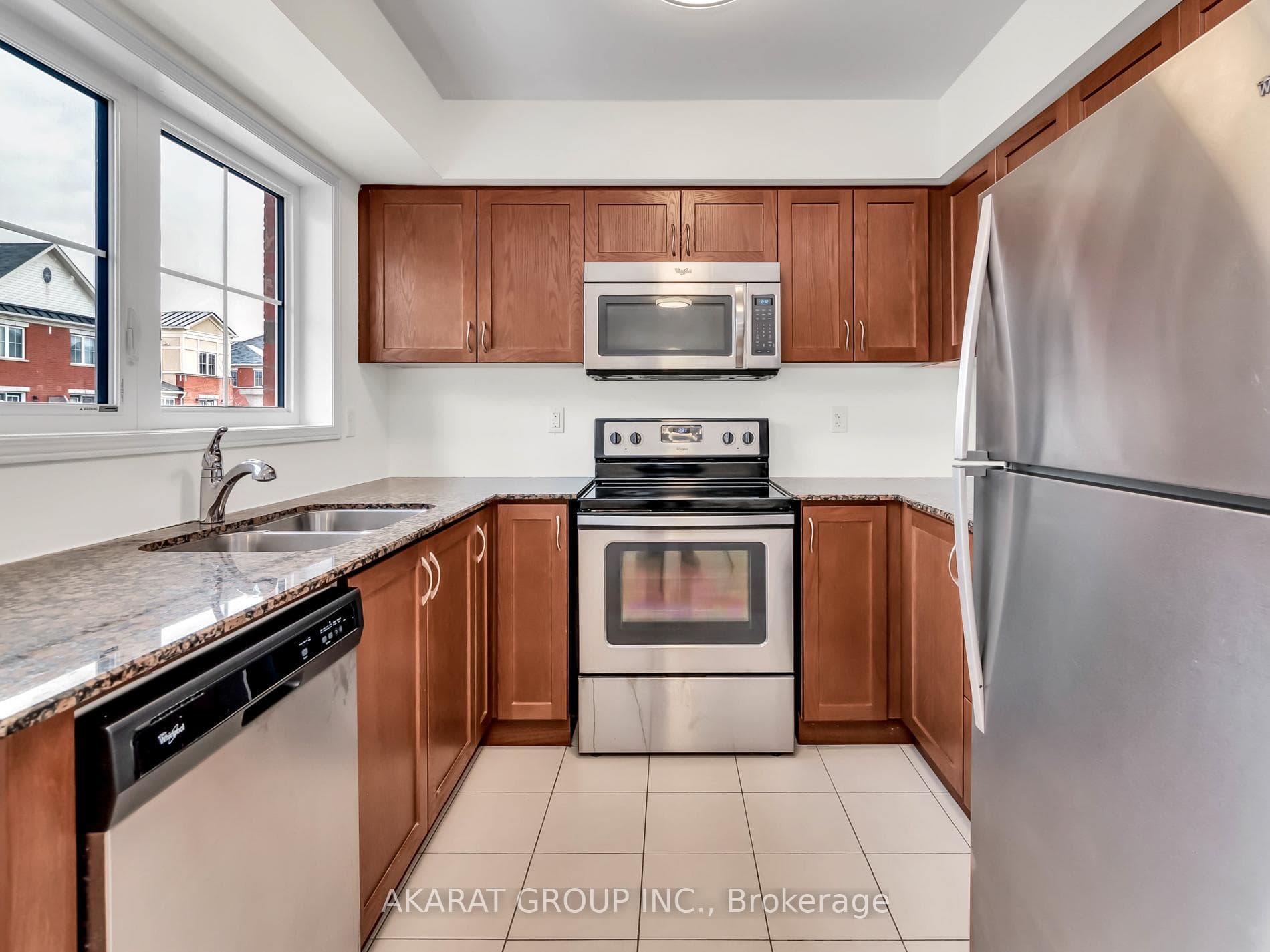 2500 Post Road Unit 16 photo 9