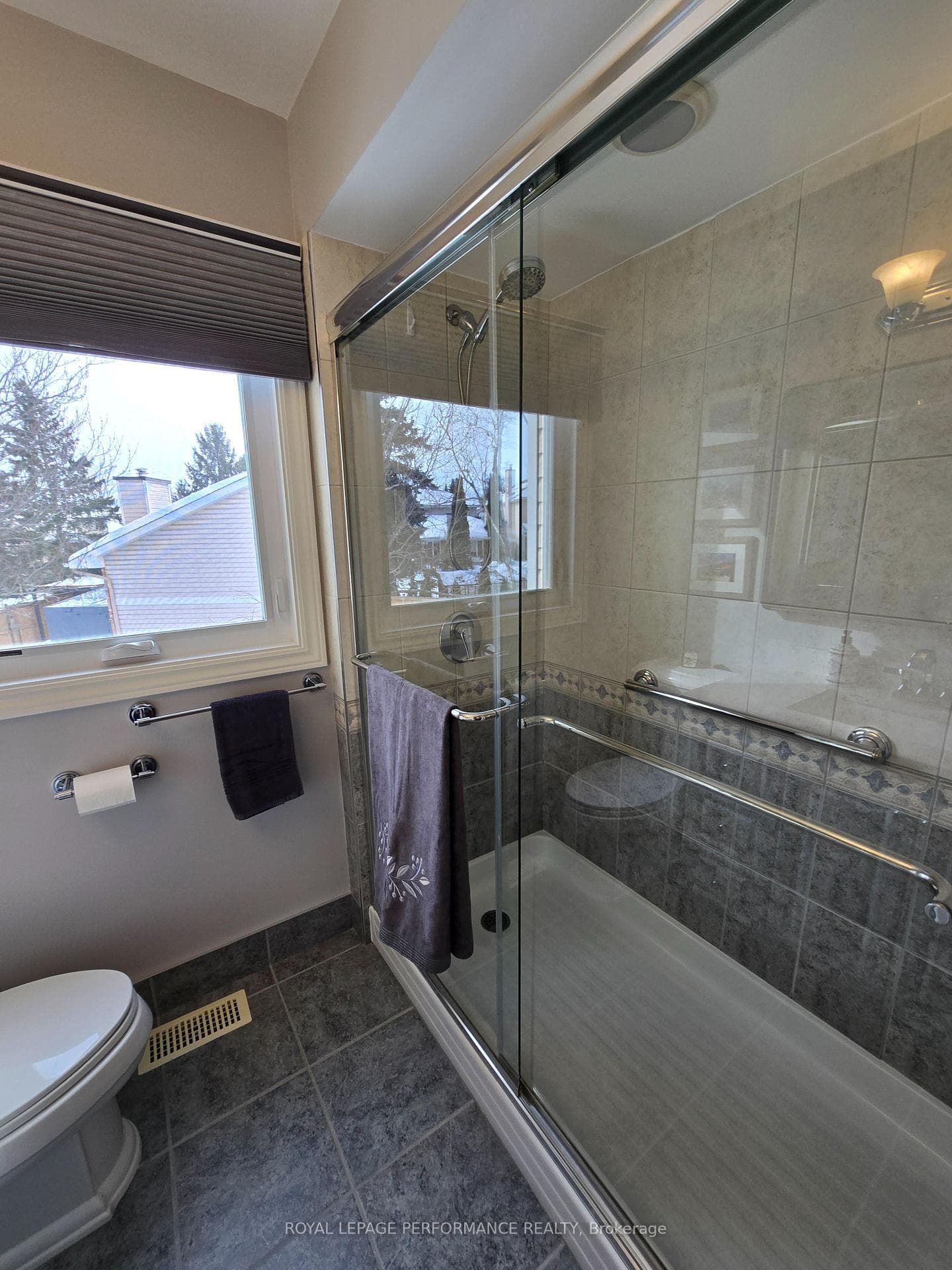 Ensuite Bath Room