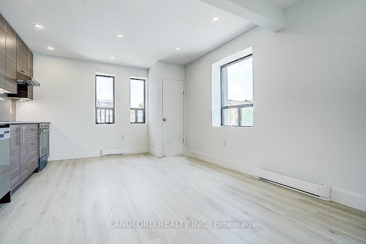 240 Durie Street Unit 203 photo 7