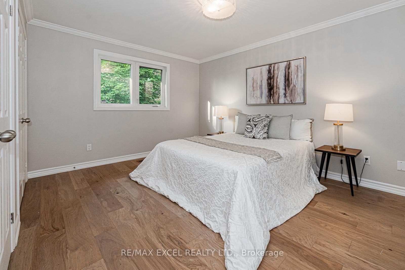 1087 Mayfair Road photo 26