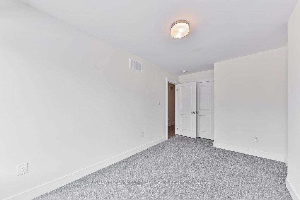 2273 TURNBERRY Road Unit 22 photo 30