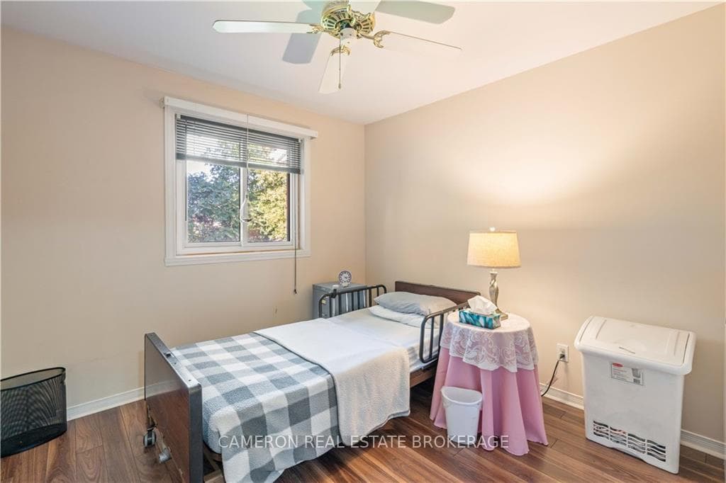 133 BROOKSIDE Crescent photo 16