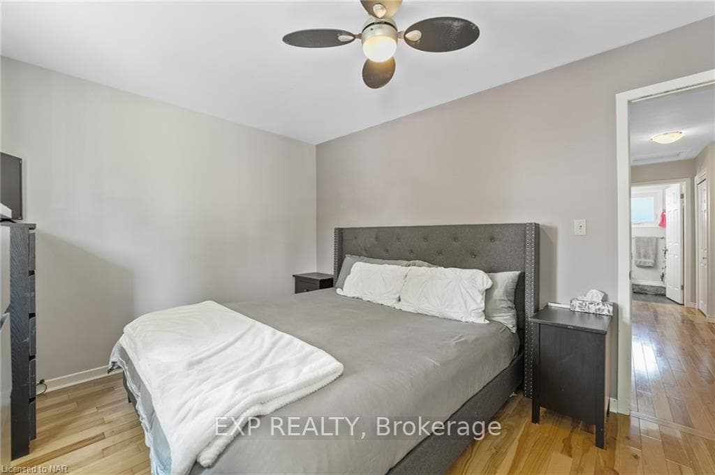 22 SHERMAN Drive photo 24
