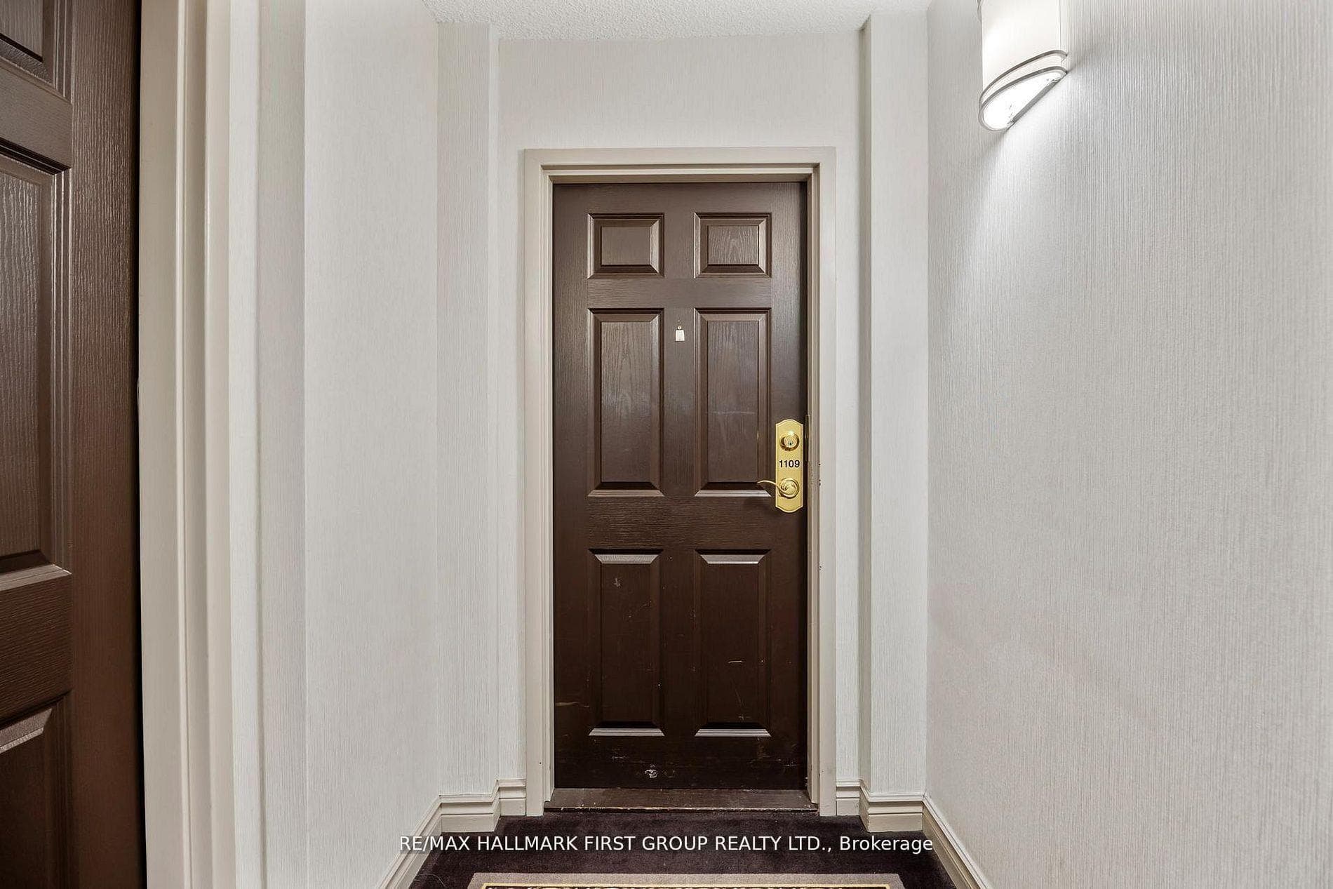 2 WESTNEY Road Unit 1109 photo 3
