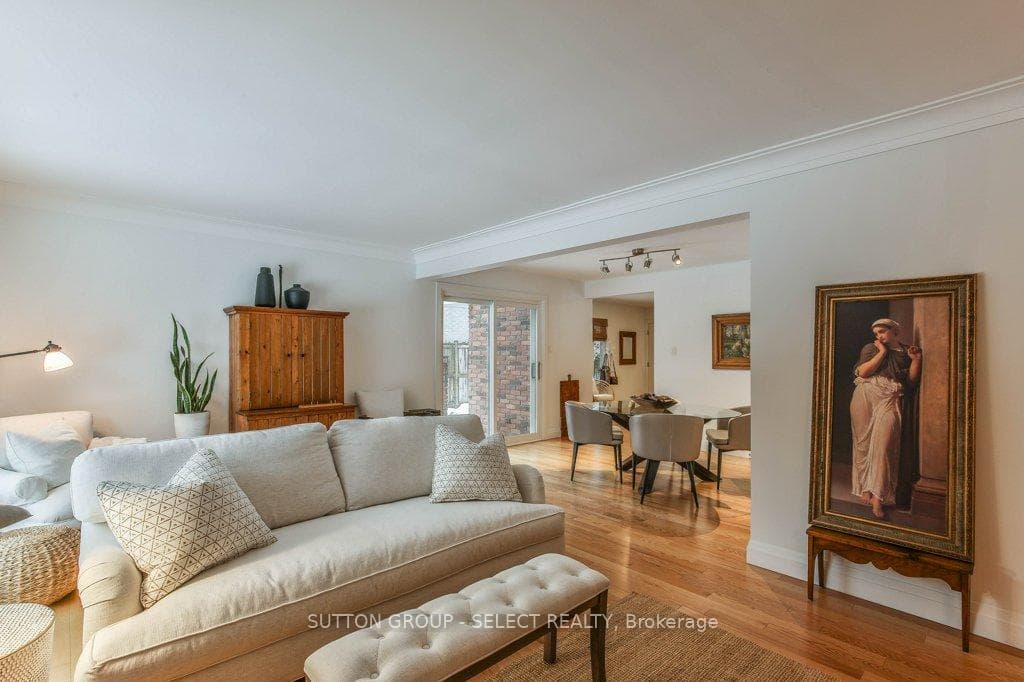 113 Hunt Club Drive photo 8