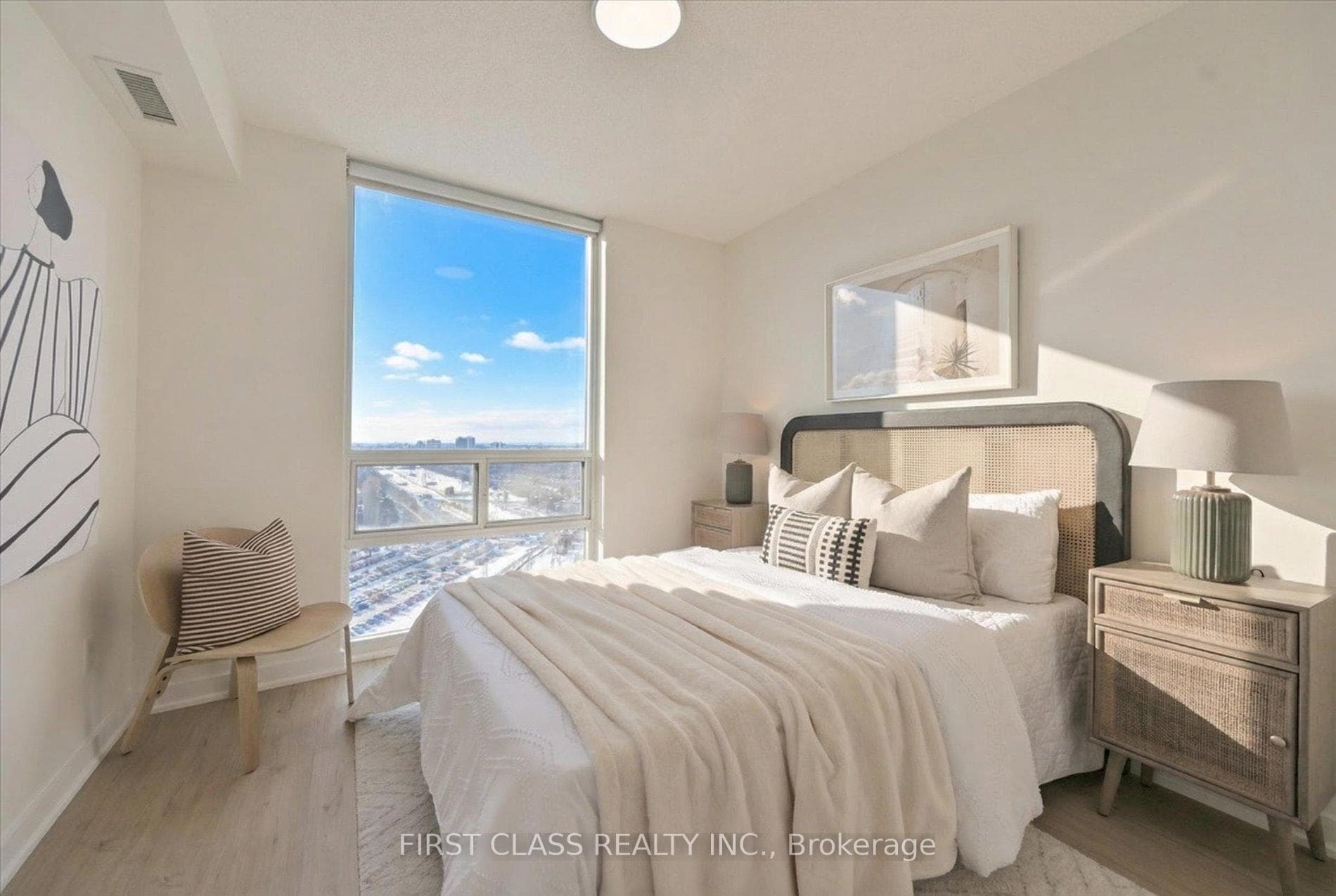 5740 Yonge Street Unit 1902 photo 15