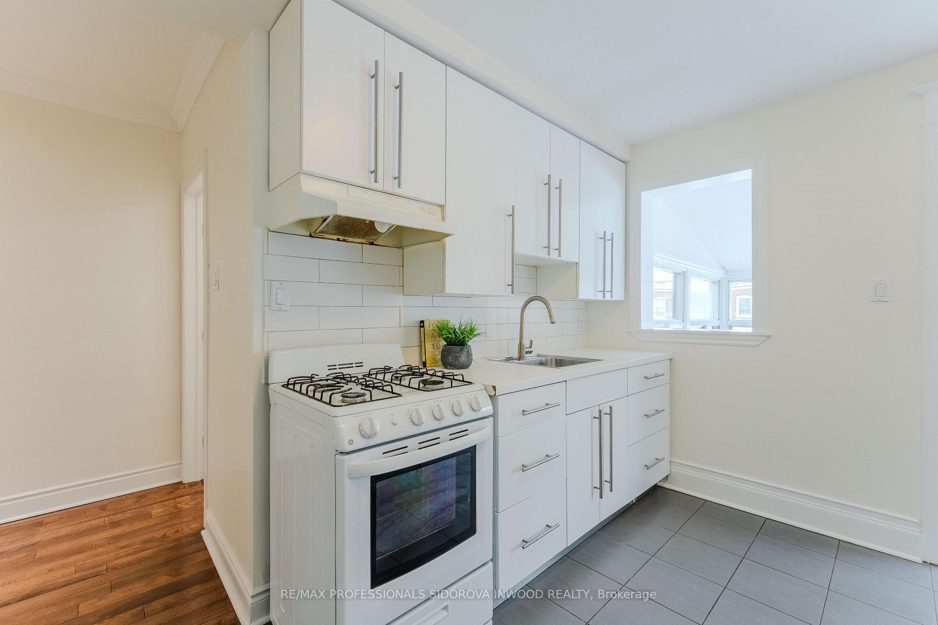 57 Symington Avenue photo 21