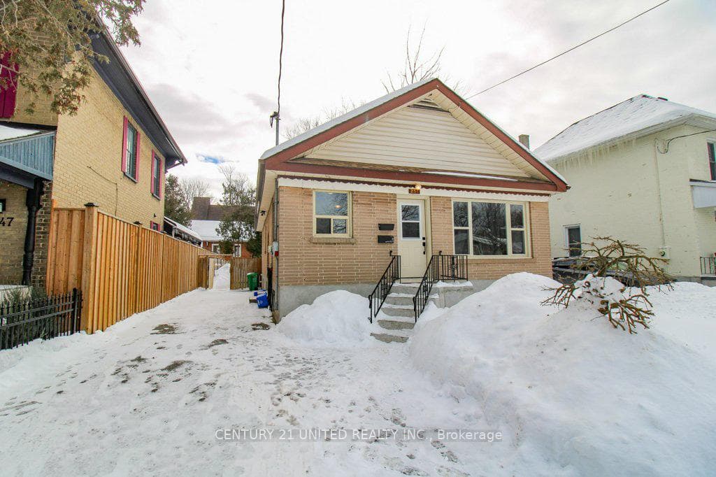 251 Mcgill Street photo 2