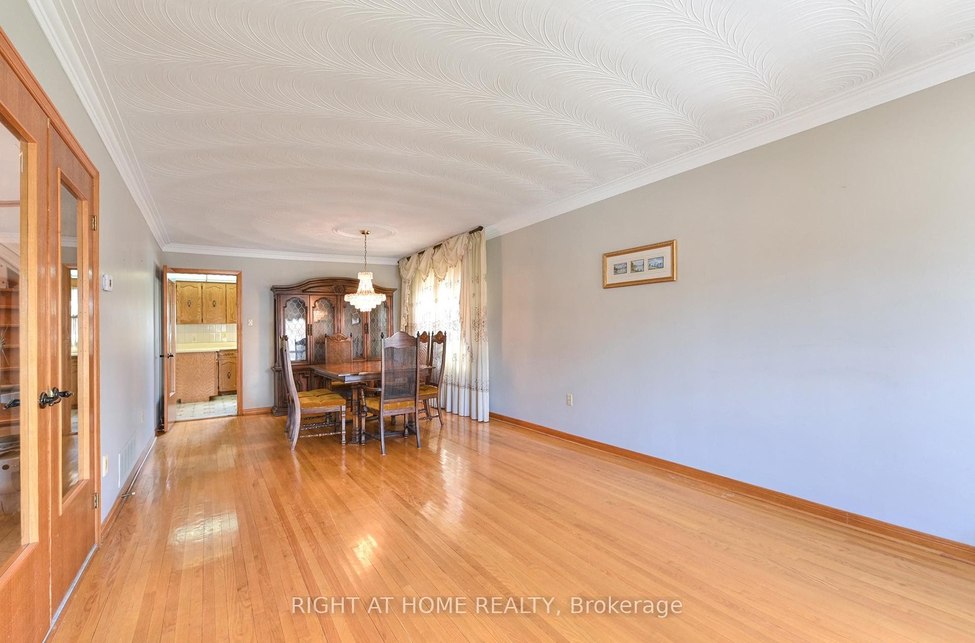 101 Raymerville Drive photo 4