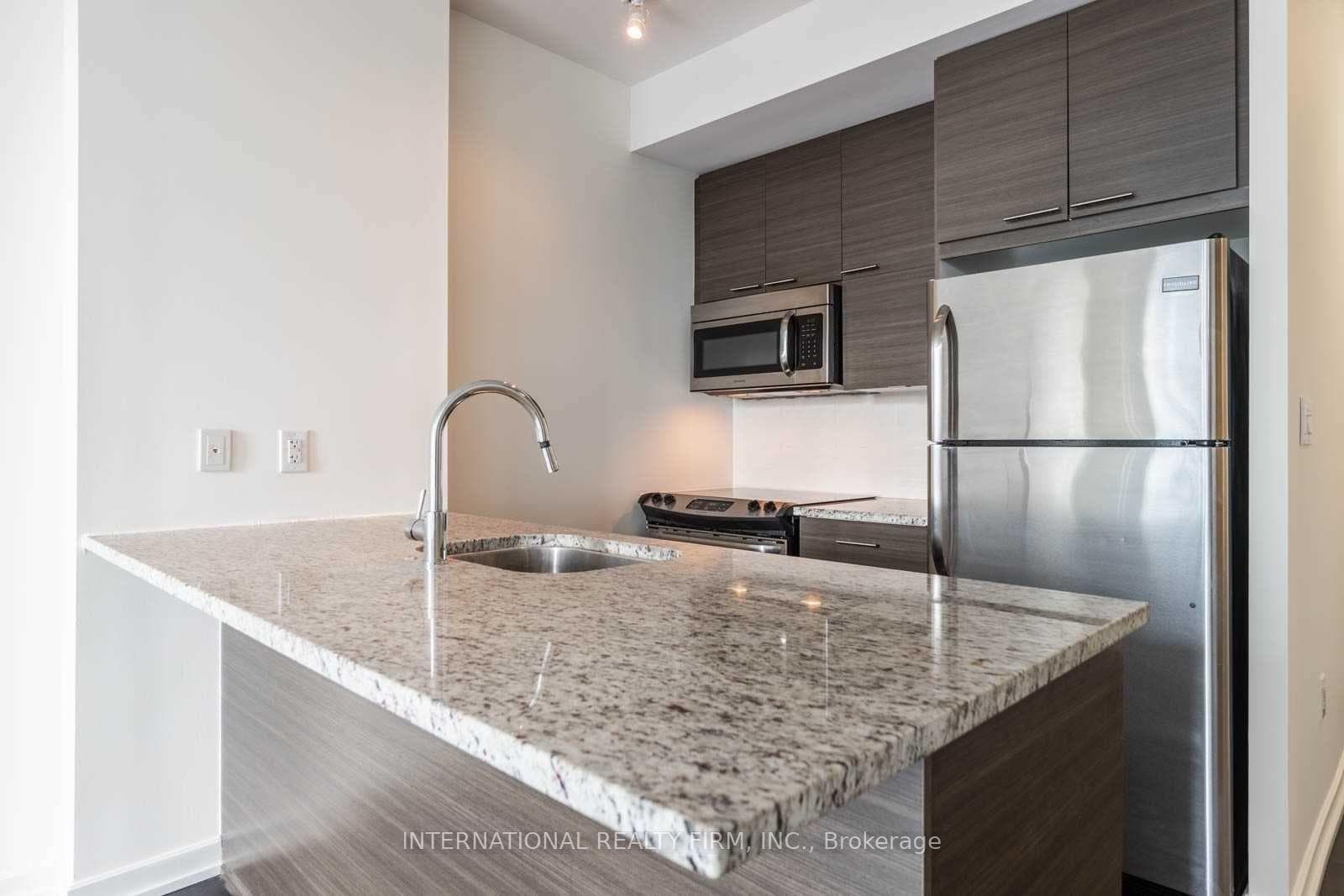 66 Forest Manor Road Unit 1213 photo 4