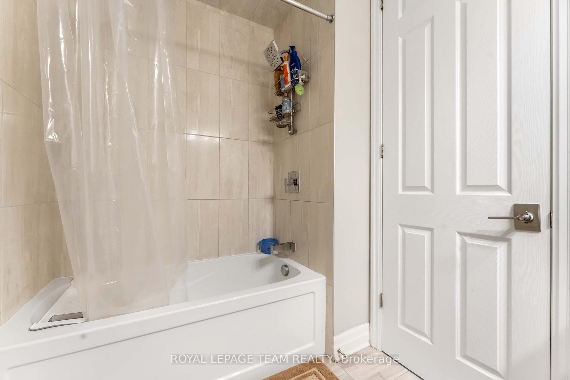 648 Pearl Dace Crescent photo 22