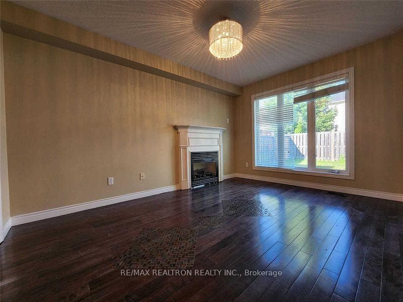 35 Chatterson Street photo 6