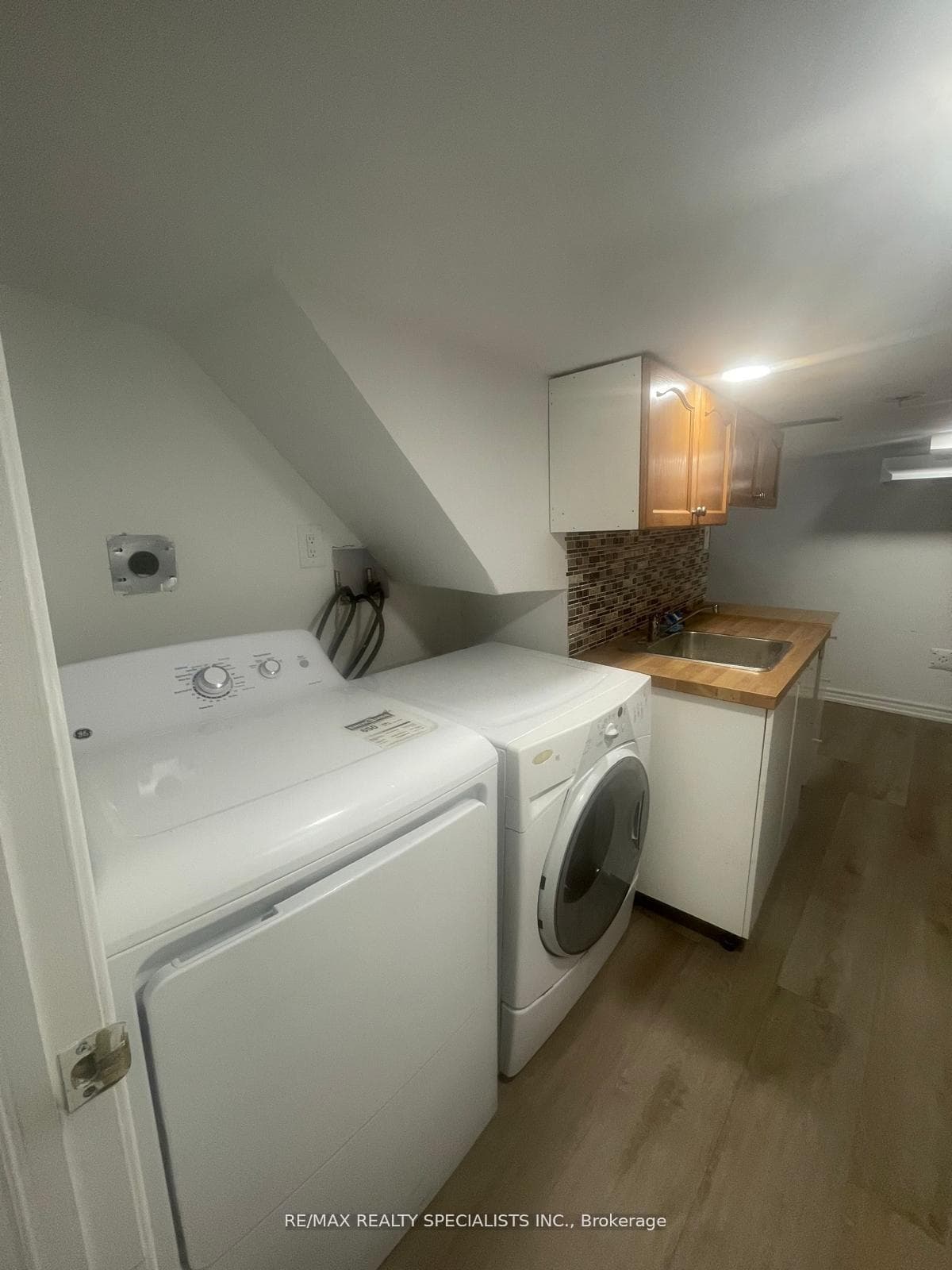 71 Bond Street photo 24