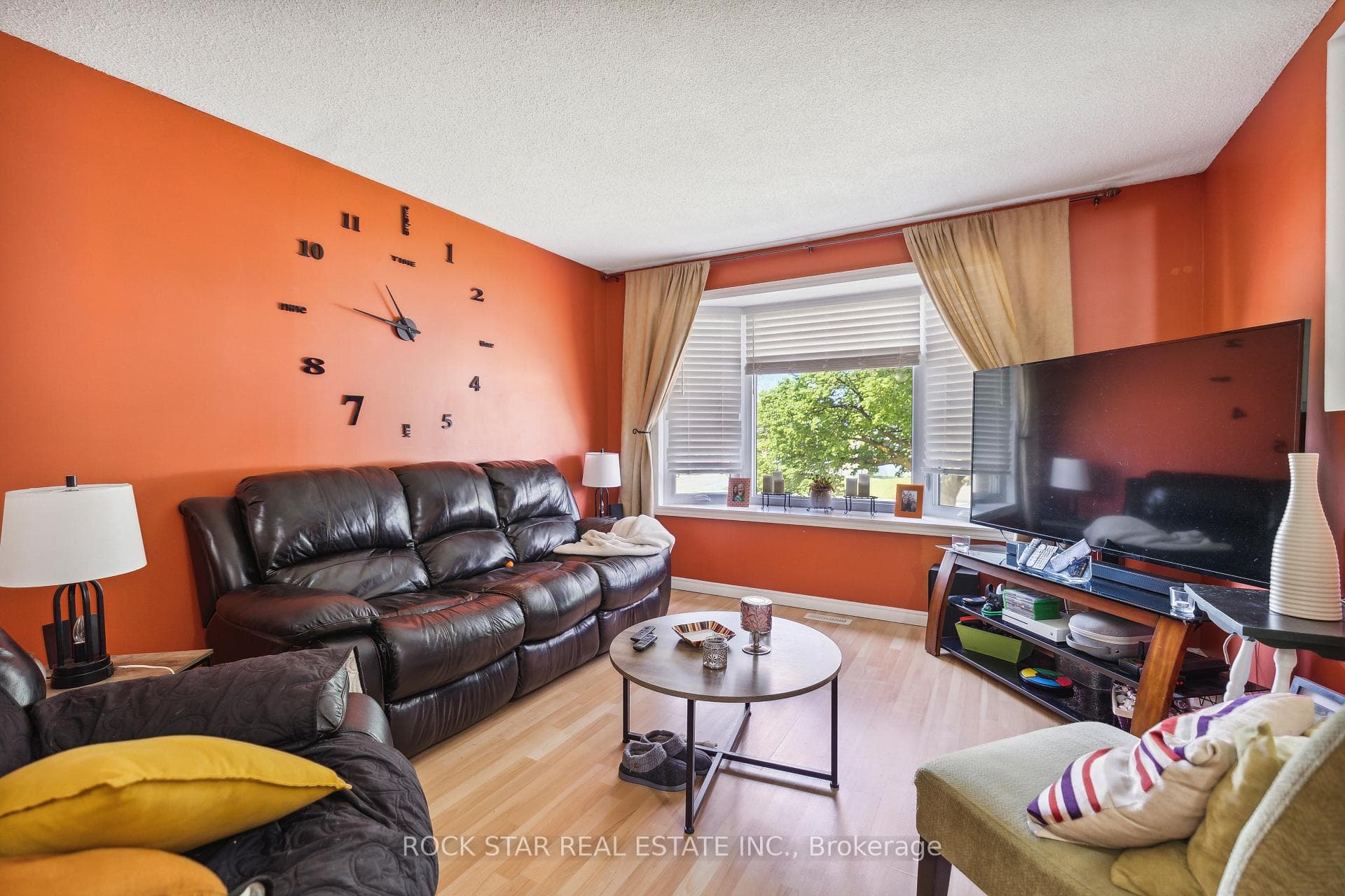 203 Commercial Street photo 7