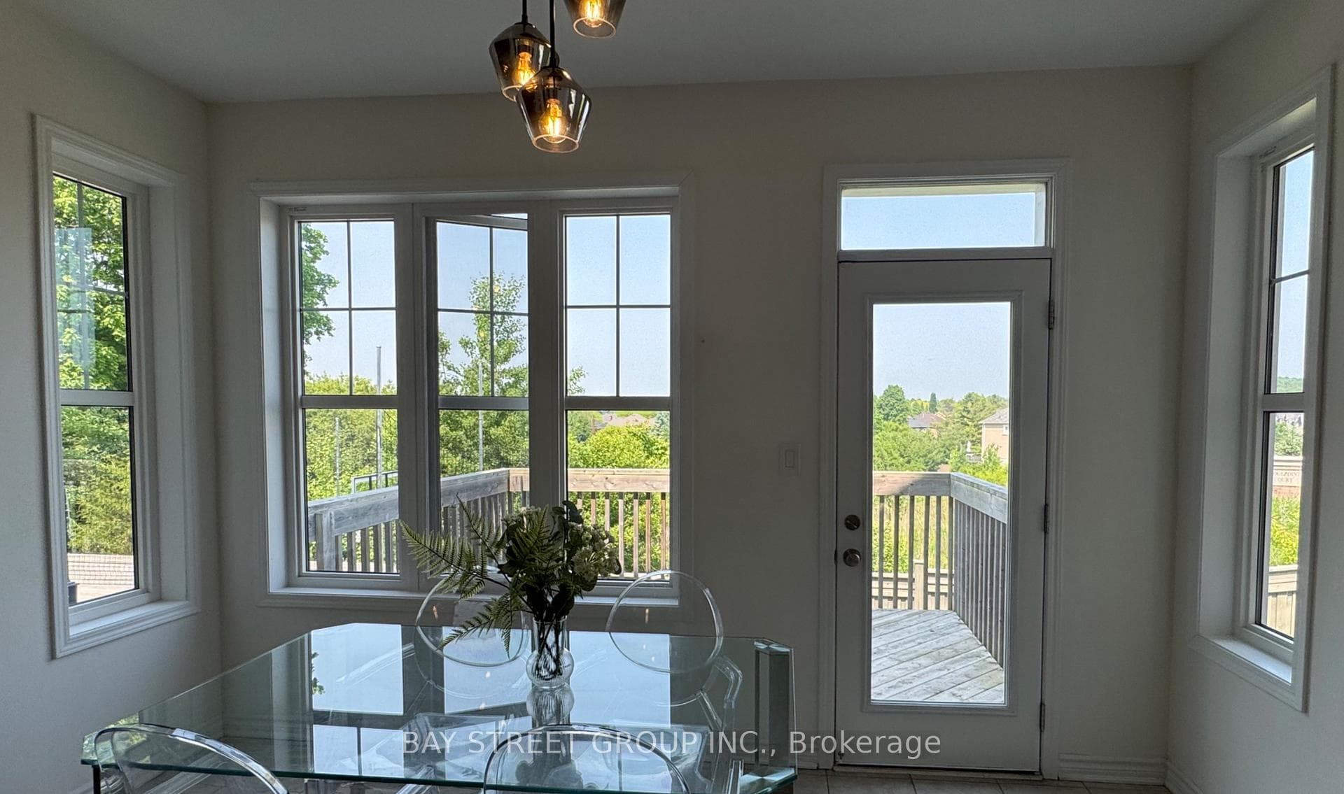 152 Baber Crescent photo 46