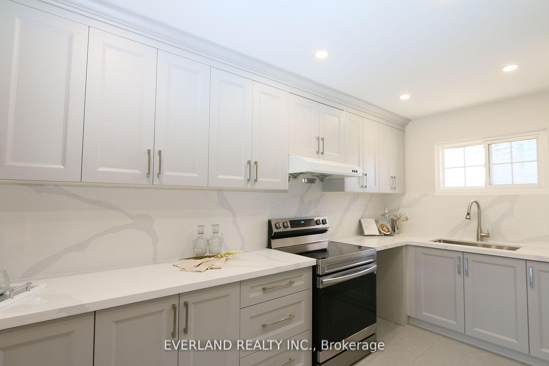2307 Bridletowne Circle photo 25