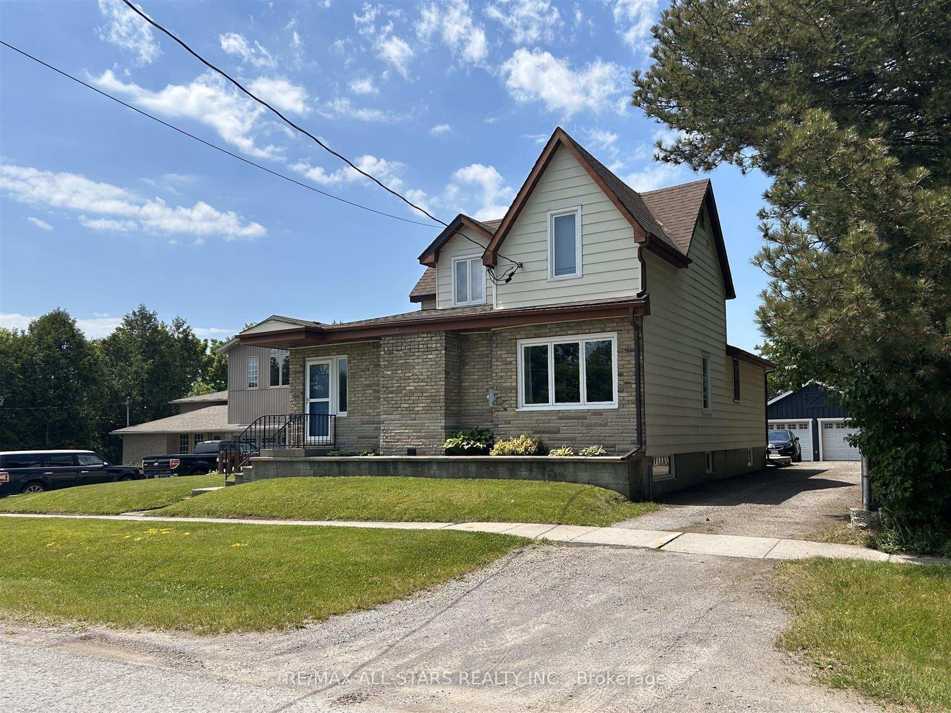 4260 Front Street photo 1