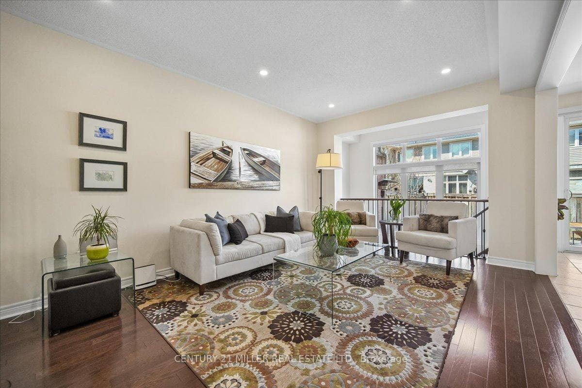 2019 Trawden Way Unit 22 photo 6