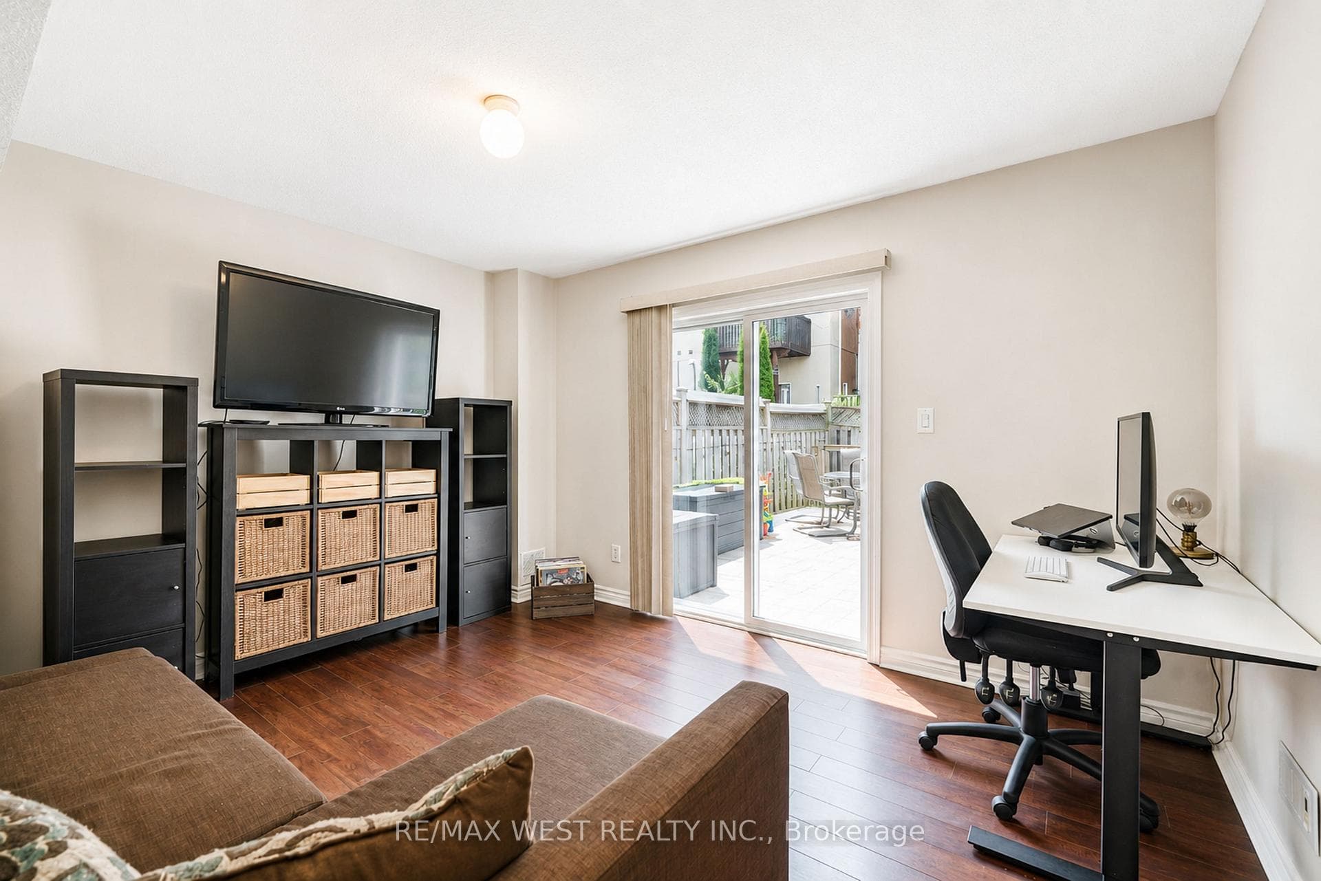 176 Gail Parks Crescent photo 13