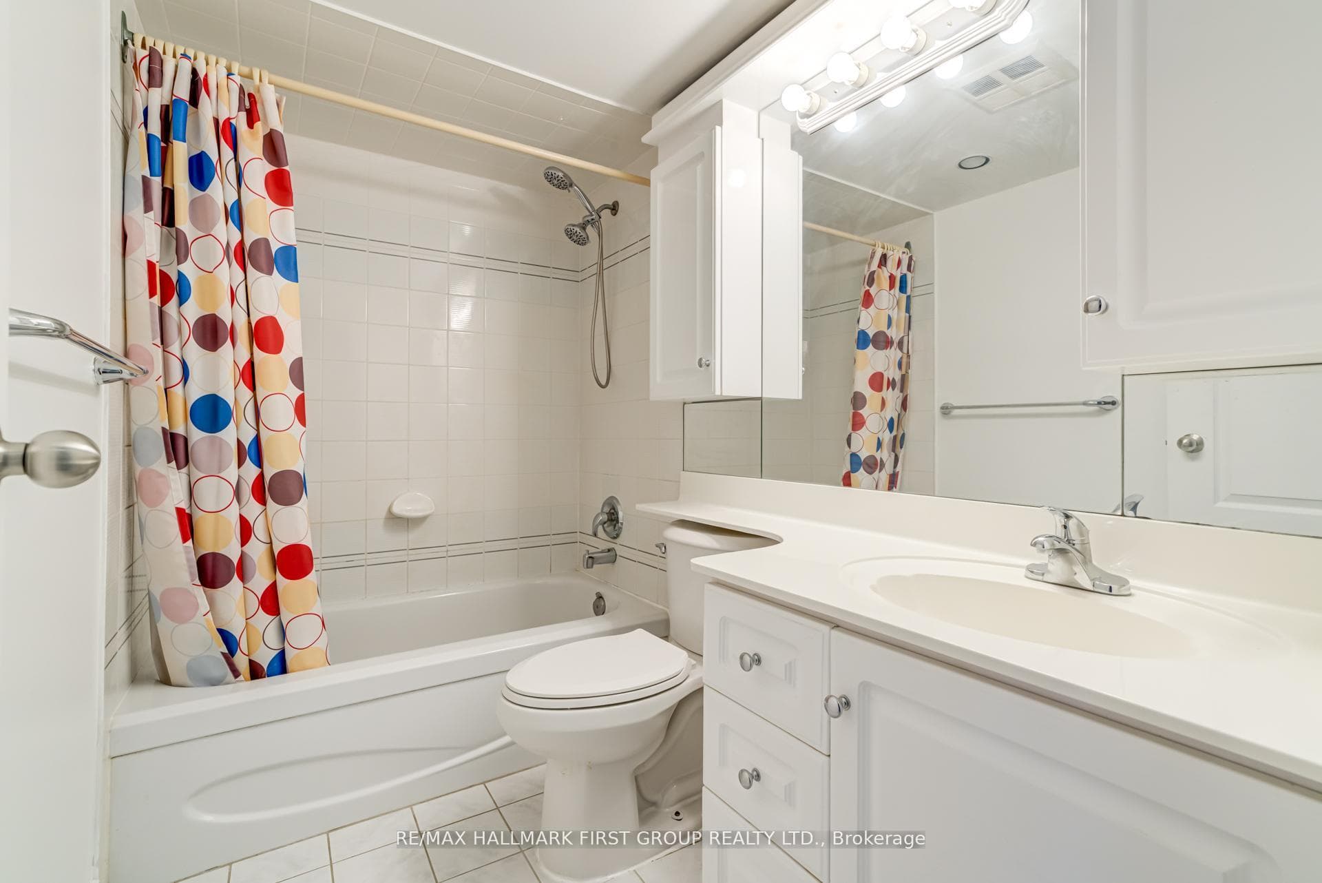 2466 Eglinton Avenue Unit 807 photo 12