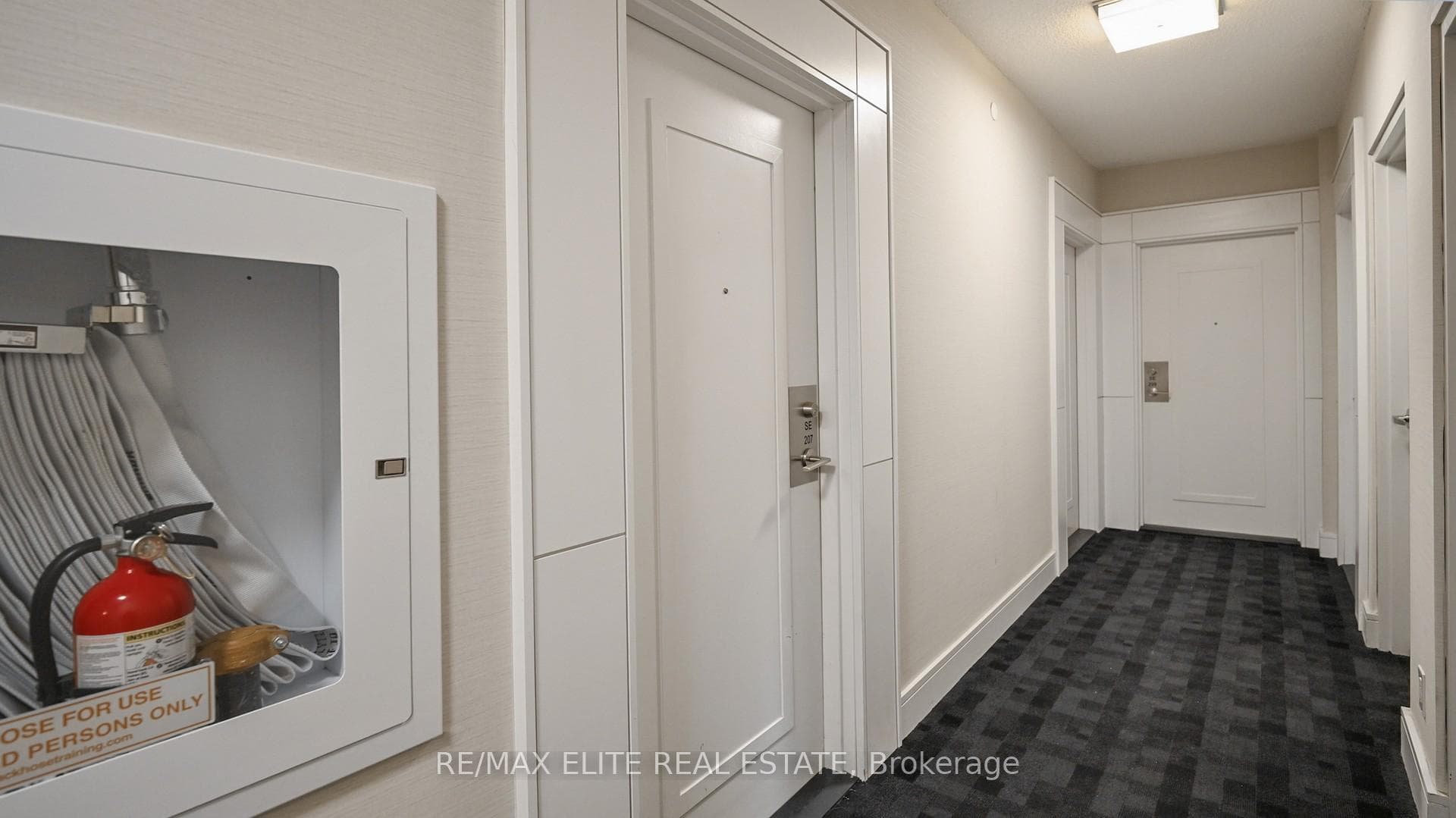 9199 Yonge Street Unit 207 photo 3