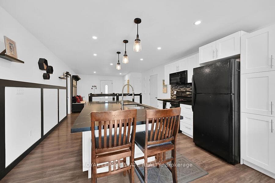 67 Cameron Avenue photo 8