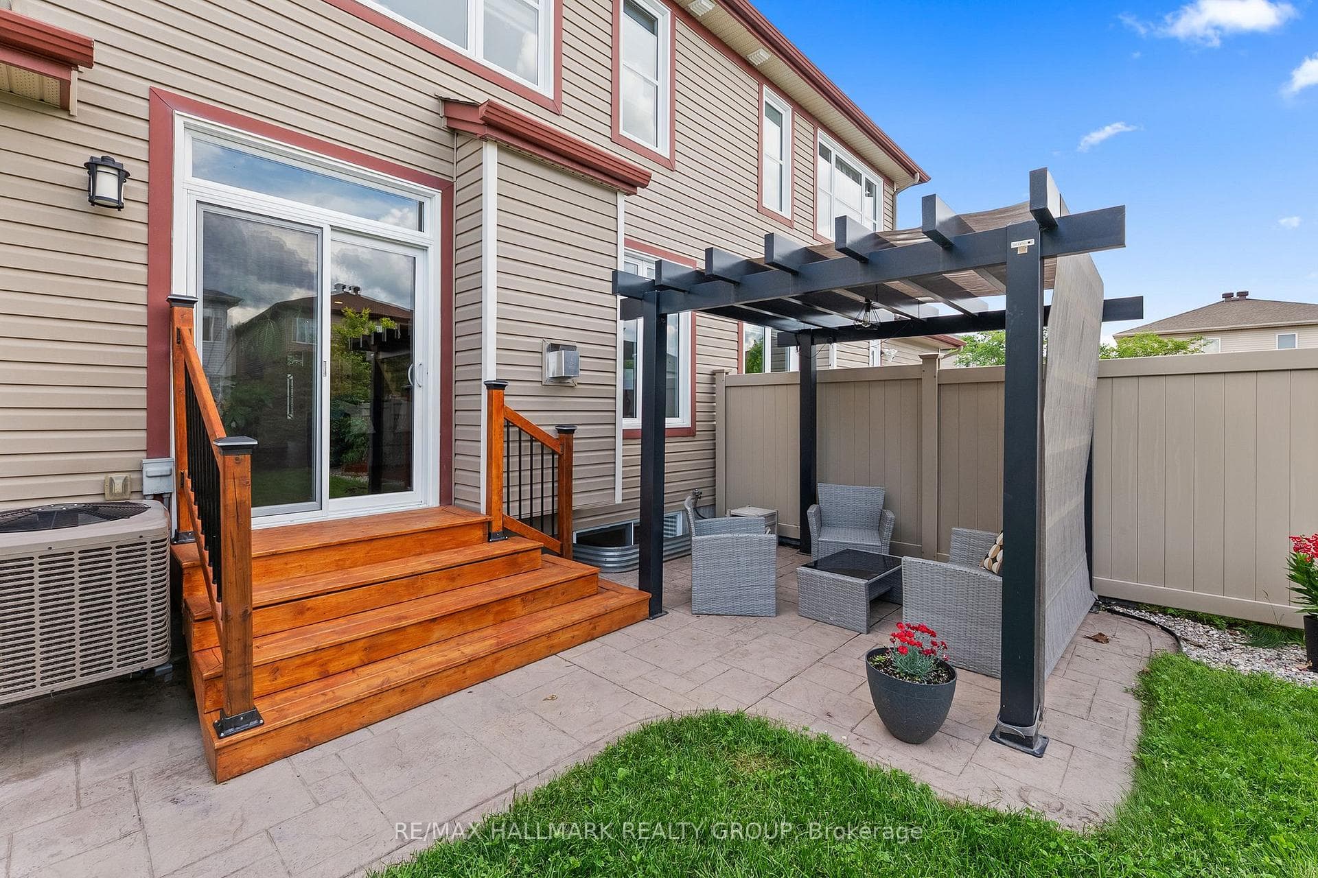 115 Beatrice Drive photo 43