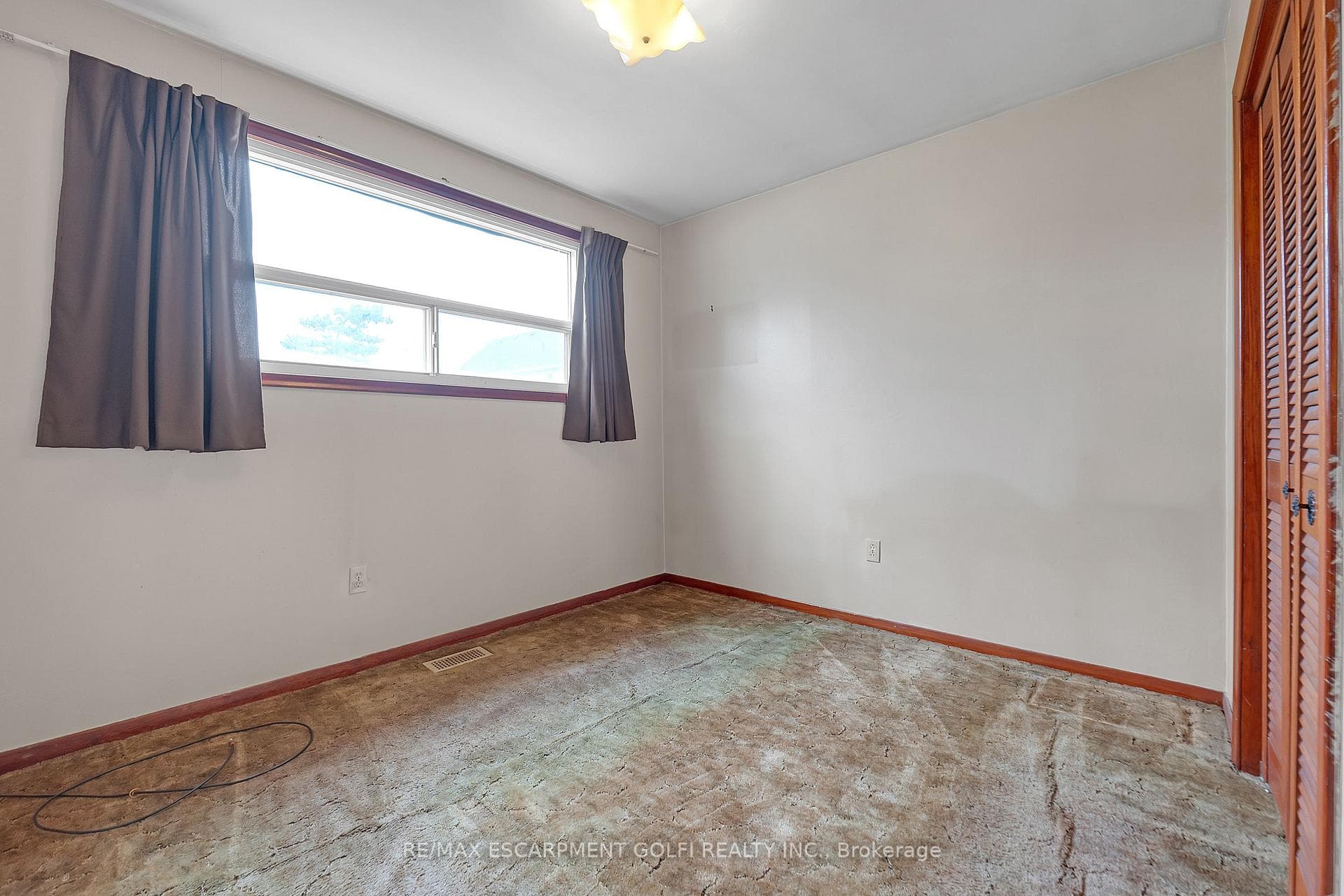 20 Walter Avenue photo 13
