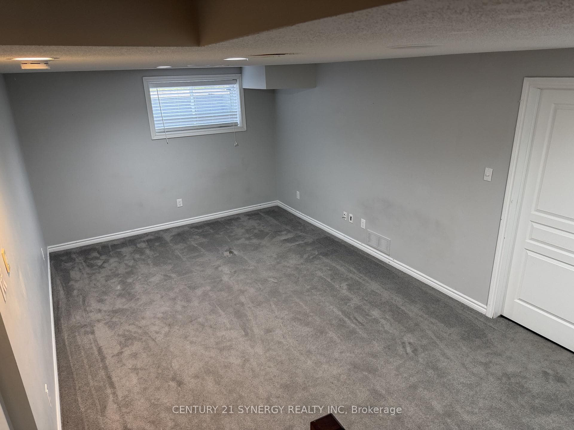 744 Bowercrest Crescent photo 20