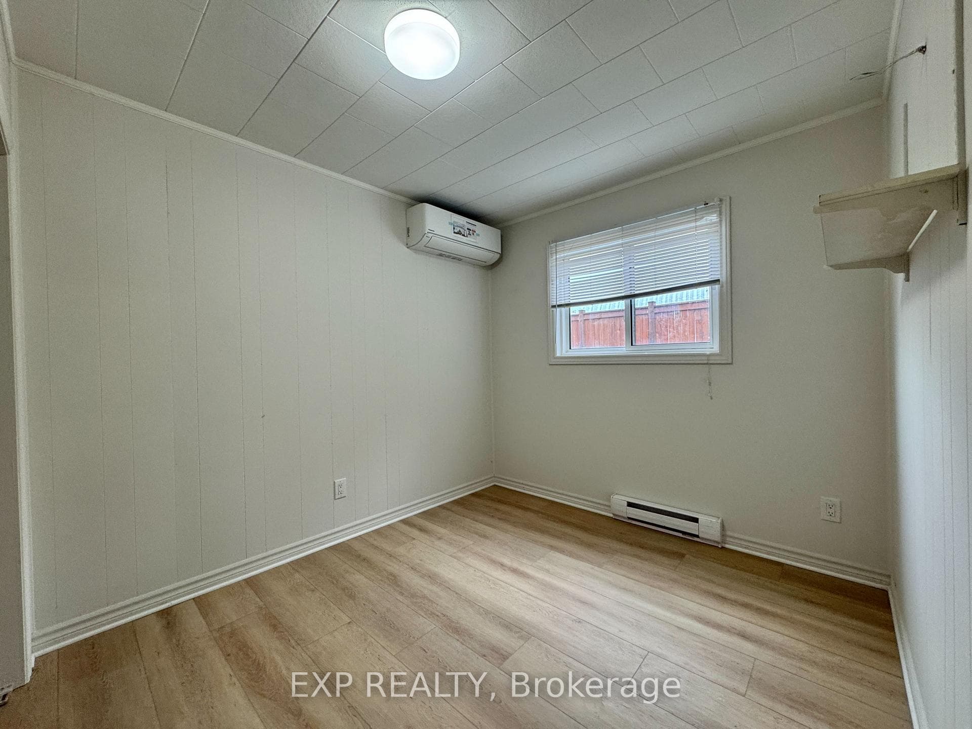 112 Baseline Road Unit A photo 5