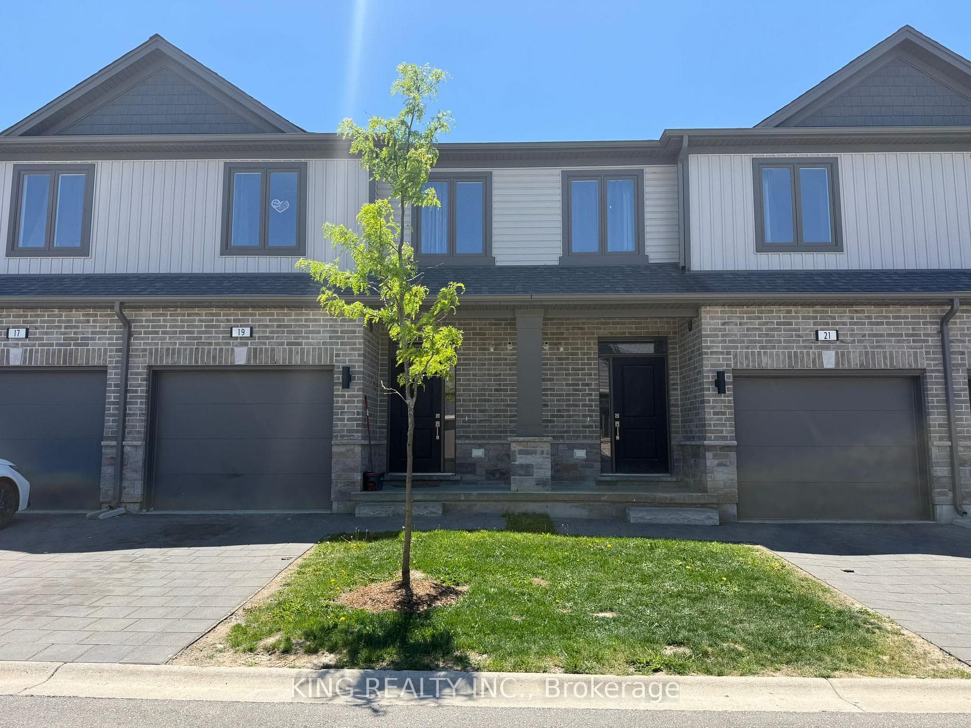 745 CHELTON Road Unit 21 photo 3