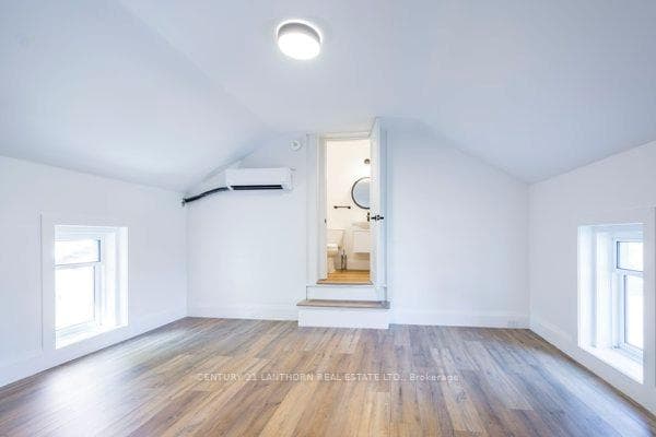 31 Bettes Street photo 24
