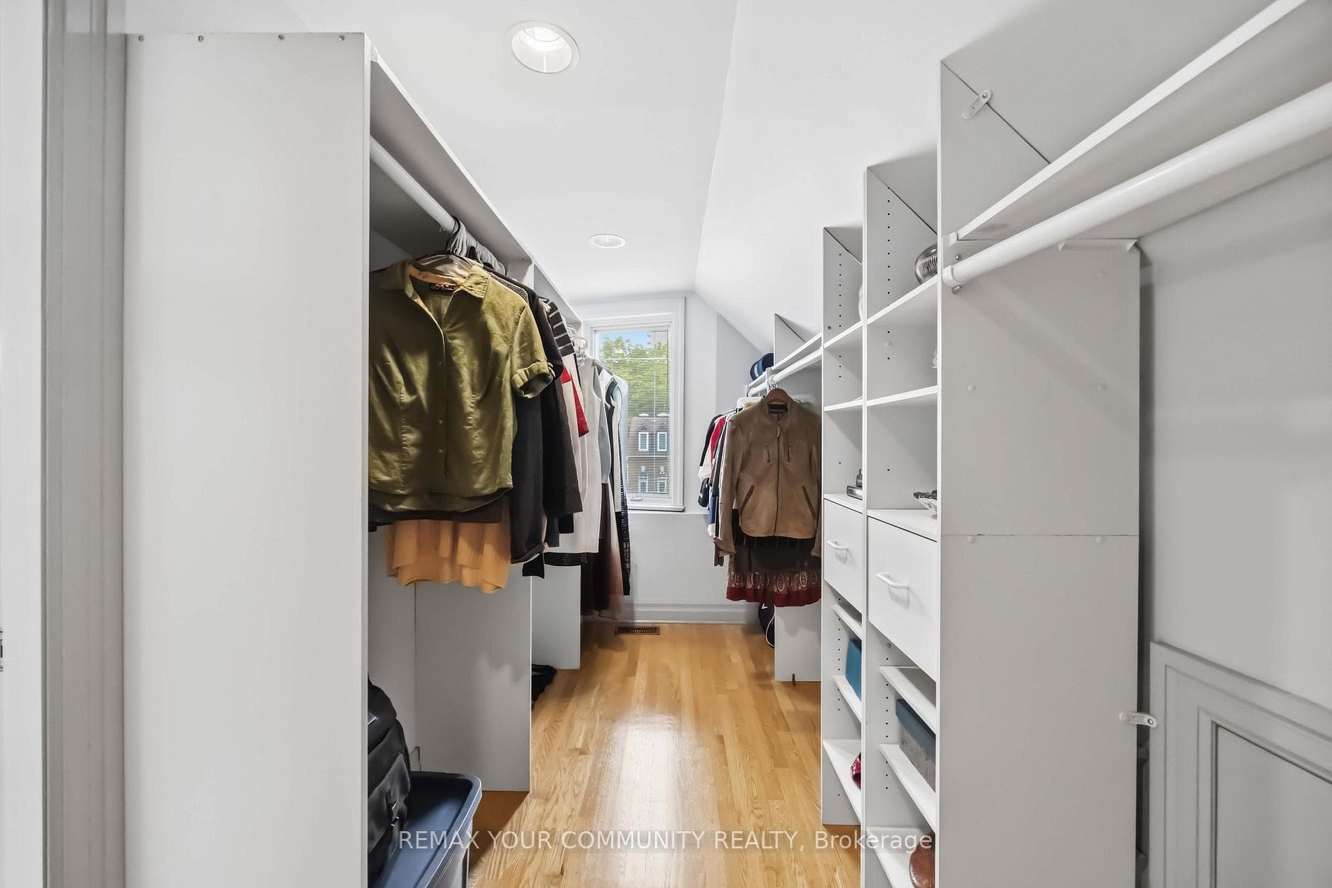 44 Castlefield Avenue photo 15
