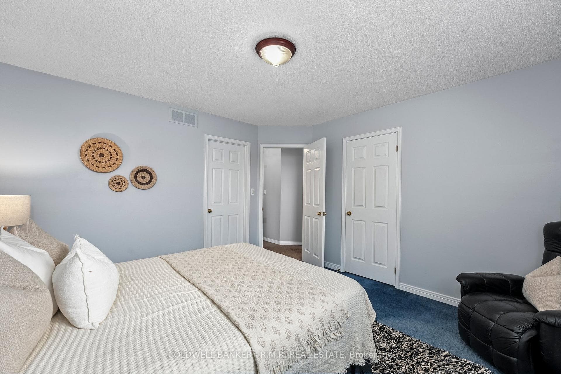 107 Stagemaster Crescent photo 24